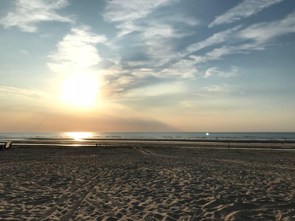 Le Beau Coin Villa De Panne Bagian luar foto